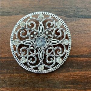 Premier Jewelry Brooch / Pendant - silver